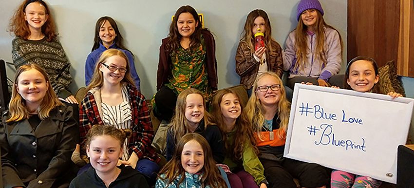 Kids Luminous profund pic3BIG